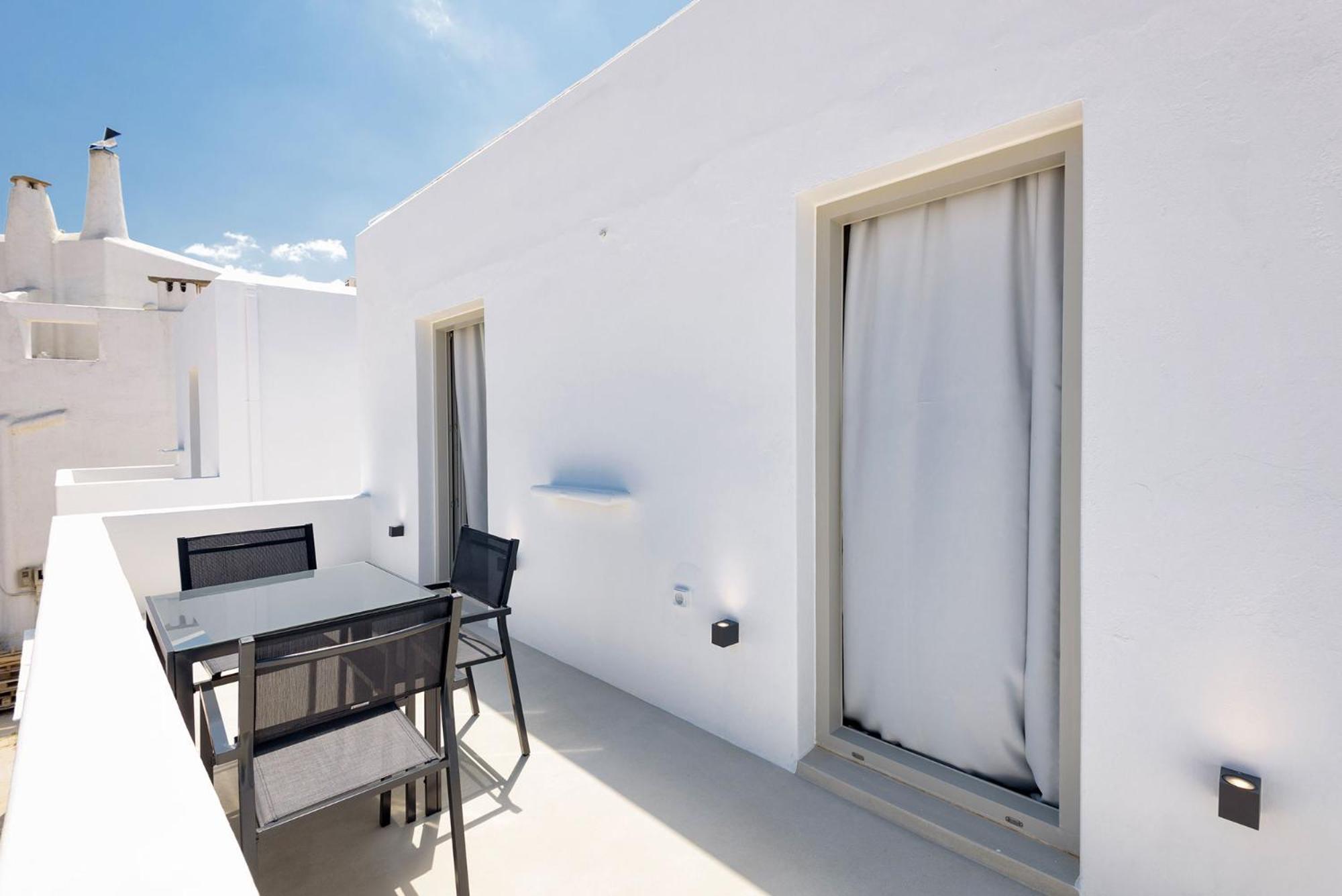 Peven Suites Naoussa Esterno foto